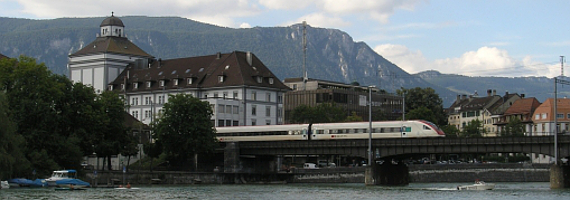 ICN auf der Aarebrücke in Solothurn