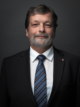 Portrait Regierungsrat Roland Heim Portrait Regierungsrat Roland Heim