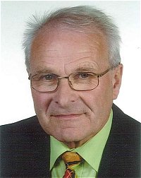 Tambourenverein Laupersdorf-Thal und Jakob Otter, Ehrenpräsident und Ehrendirigent Annerkennungspreis)