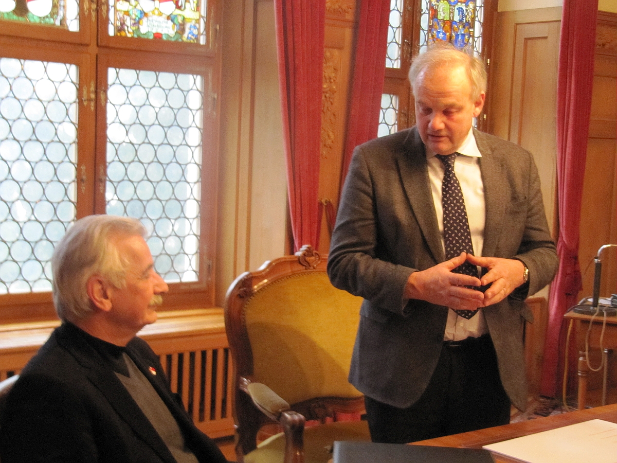 Landammann Wanner und Kantonsratspräsident Claude Belart (v.r.)